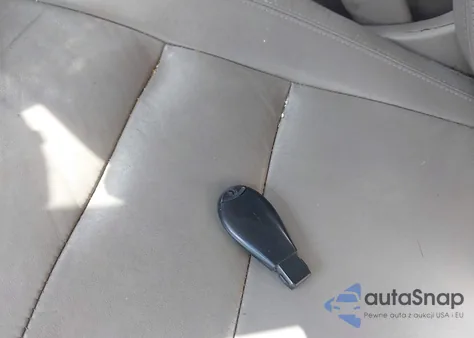 2013 Jeep Grand Cherokee Laredo z USA, uszkodzony, nr VIN 1C4RJEAGXDC533412